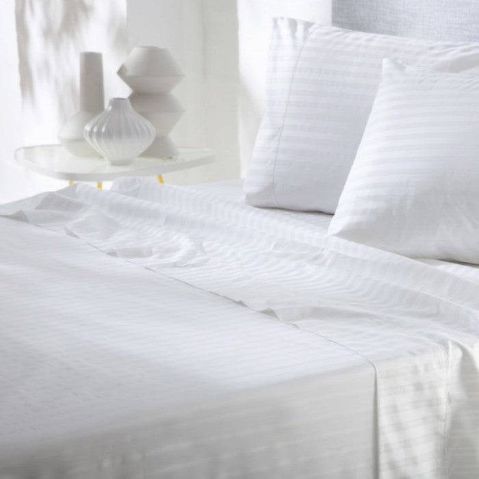 Sprei Dobby Salur 120x200x40 Detail